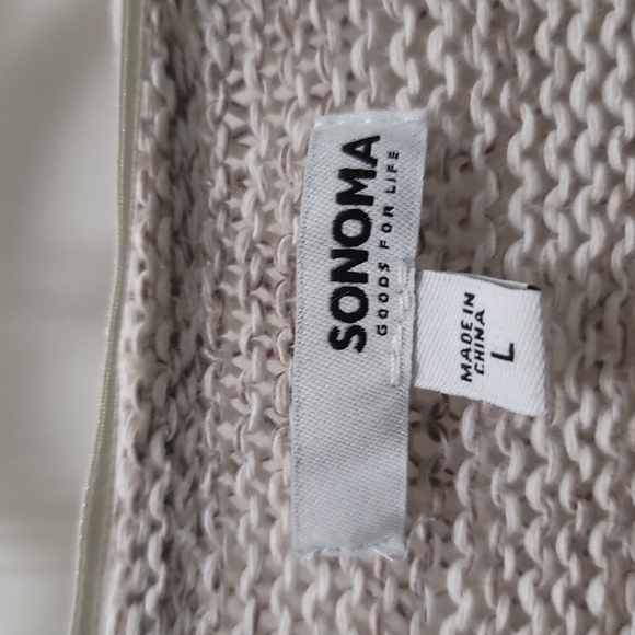 Pullover Sweater - Picture 2 of 6